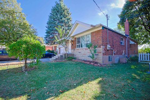 Photo 37 at 127 Flora Drive, Dorset Park, Toronto