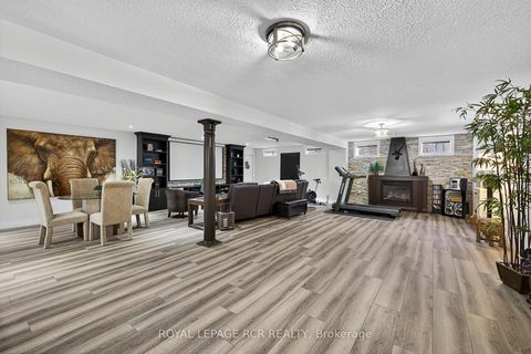 Photo 31 at 21 Corvinelli Drive, Brooklin, Whitby