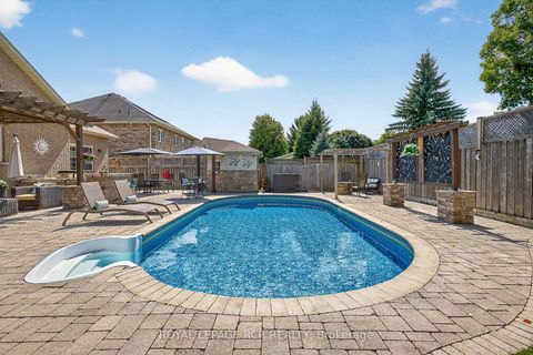 Photo 33 at 21 Corvinelli Drive, Brooklin, Whitby