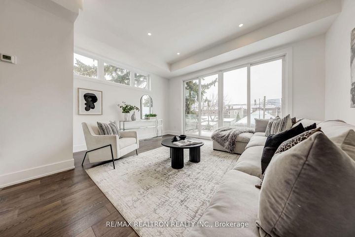 Photo 6 at 81 Peterborough Avenue, Davenport, Toronto