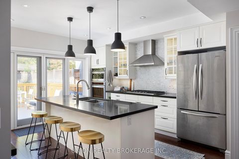 Photo 9 at 6 Jean Street, Moore Park, Toronto Photo 9 at 6 Jean Street, Moore Park, Toronto