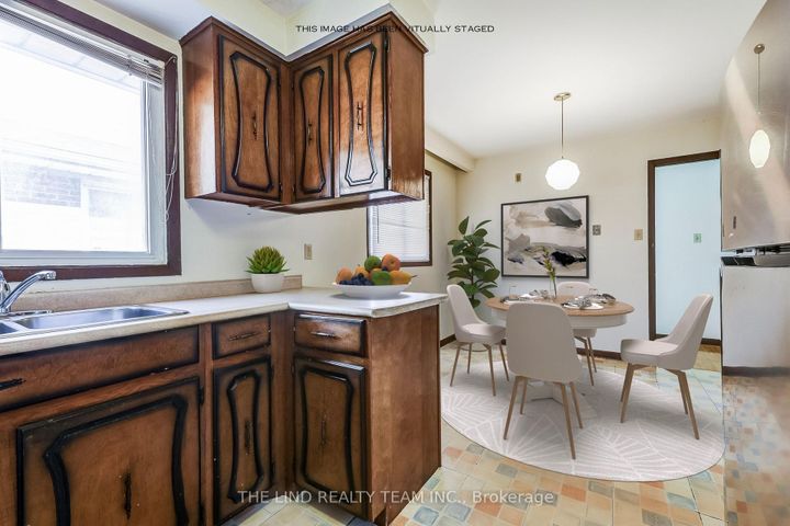 Photo 12 at 260 Apache Trail, Pleasant View, Toronto
