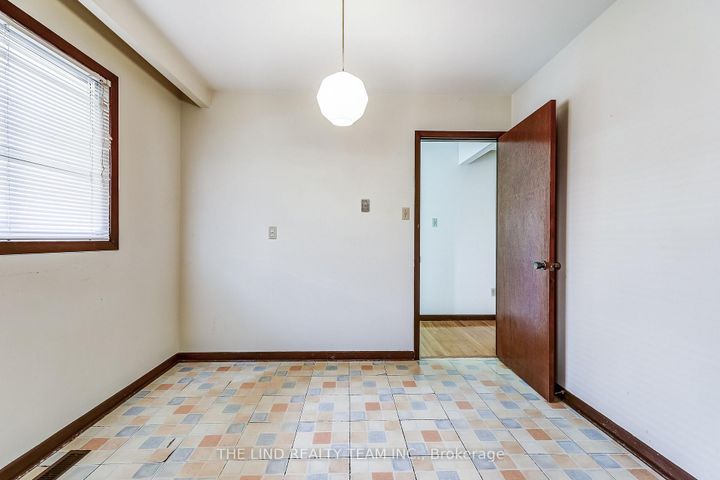 Photo 15 at 260 Apache Trail, Pleasant View, Toronto