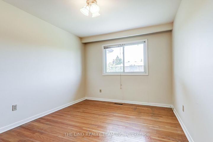 Photo 19 at 260 Apache Trail, Pleasant View, Toronto