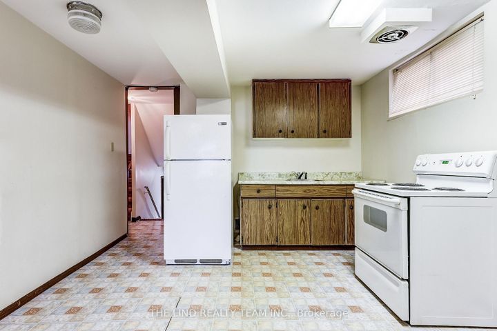Photo 38 at 260 Apache Trail, Pleasant View, Toronto