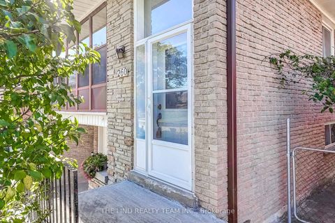 Photo 3 at 260 Apache Trail, Pleasant View, Toronto