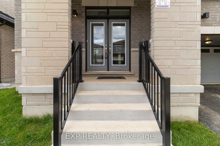 Photo 2 at 795 Apple Terrace, CB Cobban, Milton