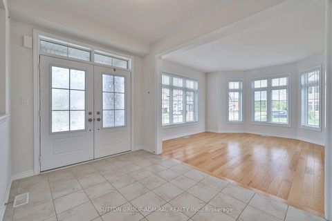 Photo 2 at 1417 Farrow Crescent, Rural Innisfil, Innisfil