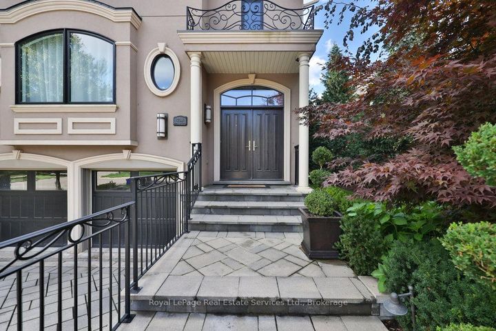 Photo 2 at 2218 Hampstead Road, RO River Oaks, Oakville