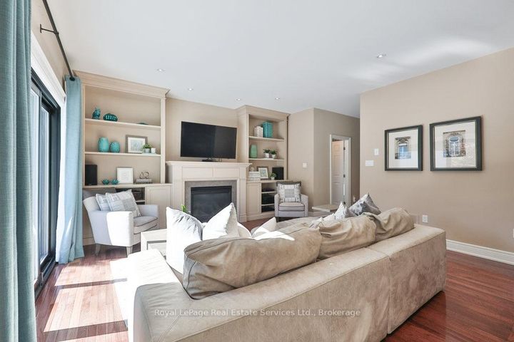 Photo 16 at 2218 Hampstead Road, RO River Oaks, Oakville
