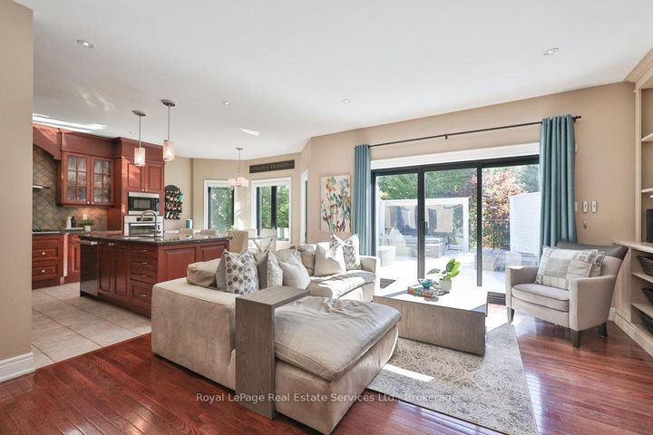Photo 17 at 2218 Hampstead Road, RO River Oaks, Oakville