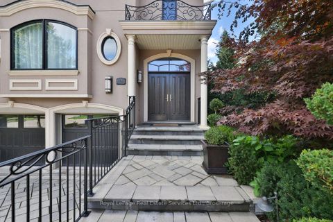 Photo 2 at 2218 Hampstead Road, RO River Oaks, Oakville