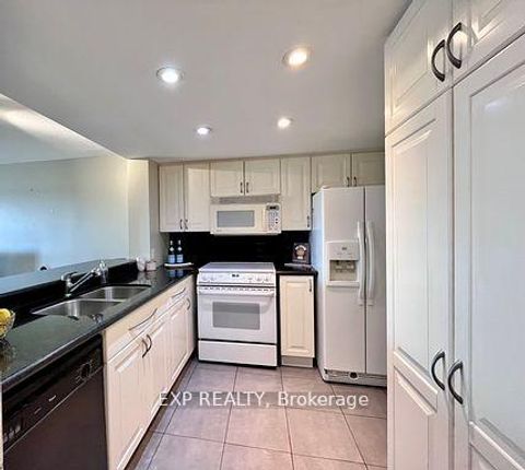 Photo 3 at 705 - 725 King Street W, Niagara, Toronto