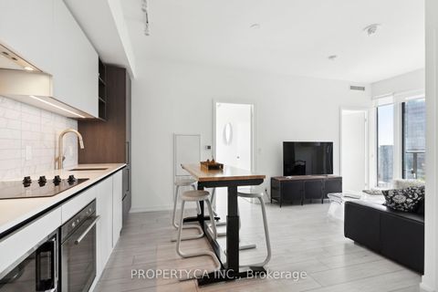 Photo 2 at 4102 - 55 Mercer Street, Waterfront Communities C1, Toronto