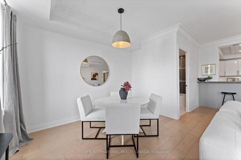 Photo 6 at 1406 - 438 Richmond Street W, Waterfront Communities C1, Toronto