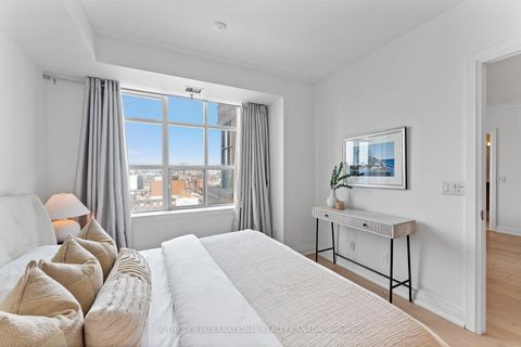 Photo 10 at 1406 - 438 Richmond Street W, Waterfront Communities C1, Toronto