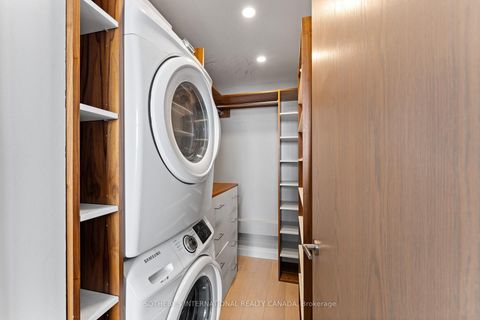 Photo 13 at 1406 - 438 Richmond Street W, Waterfront Communities C1, Toronto