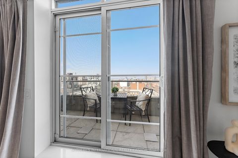 Photo 16 at 1406 - 438 Richmond Street W, Waterfront Communities C1, Toronto