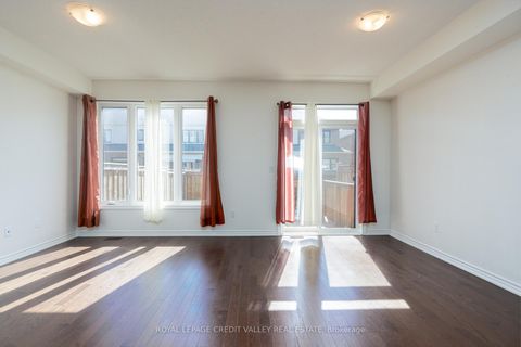 Photo 10 at 63 Laing Drive, Rural Whitby, Whitby