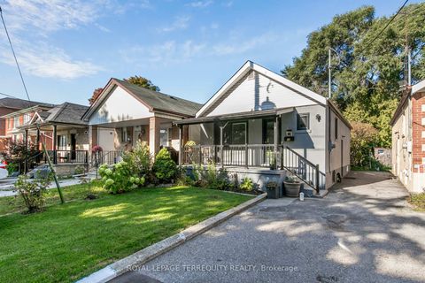 Photo 1 at 40 Haverson Boulevard, Eglinton West, Toronto