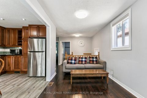 Photo 11 at 40 Haverson Boulevard, Eglinton West, Toronto