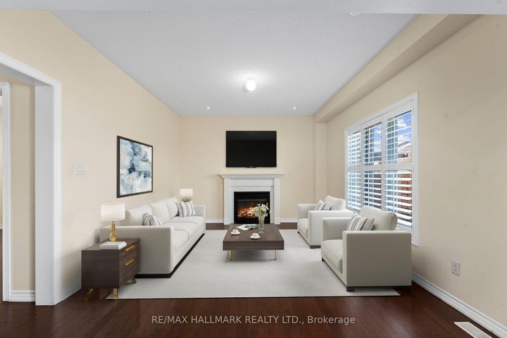 Photo 7 at 18 Morrow Bay Drive, Bram East, Brampton