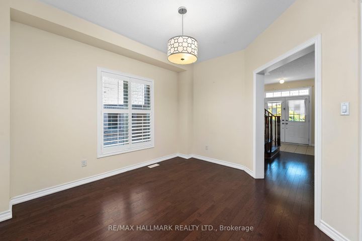 Photo 10 at 18 Morrow Bay Drive, Bram East, Brampton