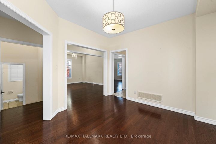 Photo 11 at 18 Morrow Bay Drive, Bram East, Brampton