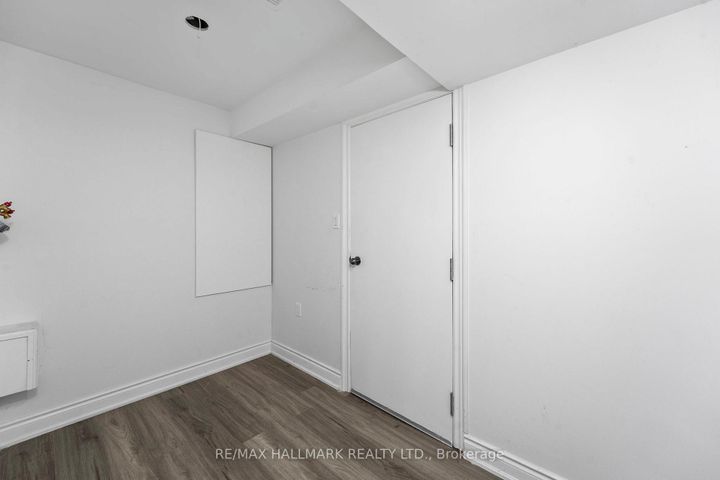 Photo 34 at 18 Morrow Bay Drive, Bram East, Brampton
