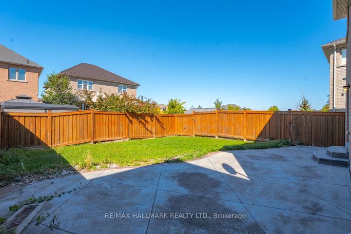 Photo 38 at 18 Morrow Bay Drive, Bram East, Brampton