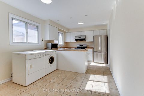 Photo 9 at 108 Mintwood Drive, Steeles, Toronto