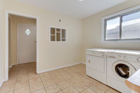 Photo 13 at 108 Mintwood Drive, Steeles, Toronto