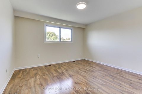 Photo 17 at 108 Mintwood Drive, Steeles, Toronto