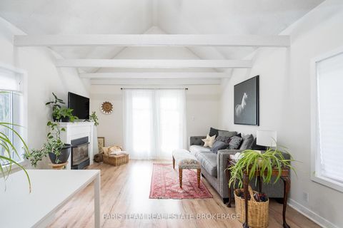 Photo 8 at 3 John Drive, Cookstown, Innisfil