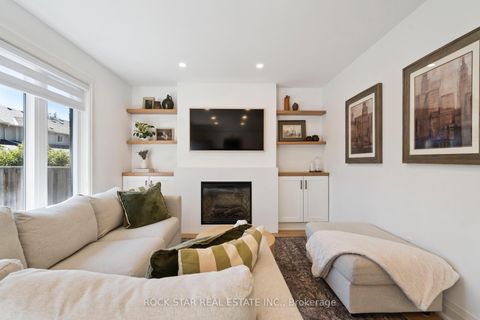 Photo 8 at 2438 Baintree Crescent, WM Westmount, Oakville