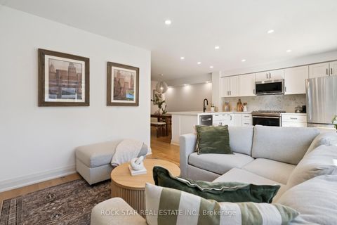 Photo 11 at 2438 Baintree Crescent, WM Westmount, Oakville