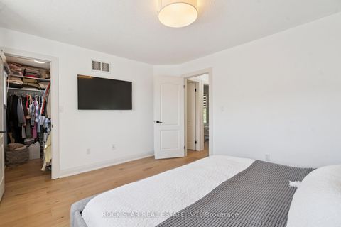 Photo 13 at 2438 Baintree Crescent, WM Westmount, Oakville