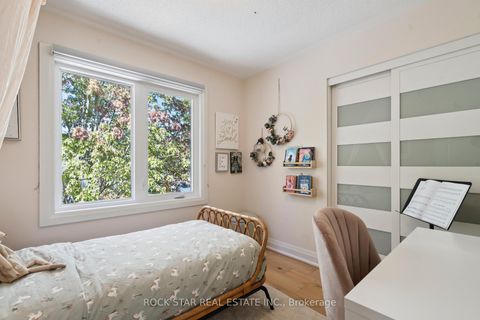 Photo 19 at 2438 Baintree Crescent, WM Westmount, Oakville