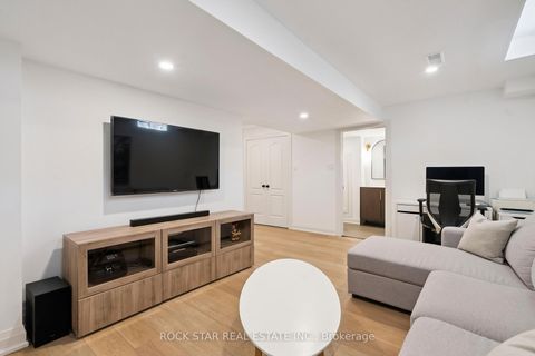 Photo 25 at 2438 Baintree Crescent, WM Westmount, Oakville