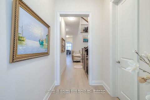 Photo 9 at 77 Terravista Crescent, Vellore Village, Vaughan
