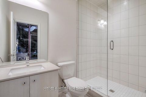 Photo 24 at 77 Terravista Crescent, Vellore Village, Vaughan