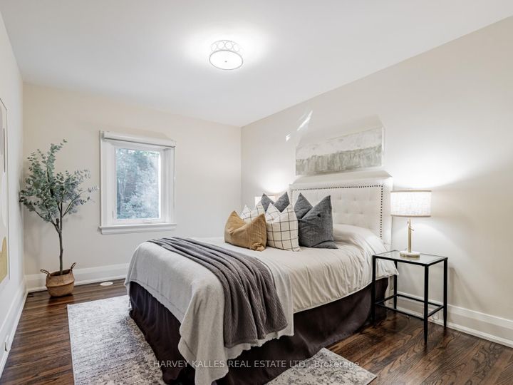 Photo 20 at 566 Oriole Parkway, Eglinton, Toronto