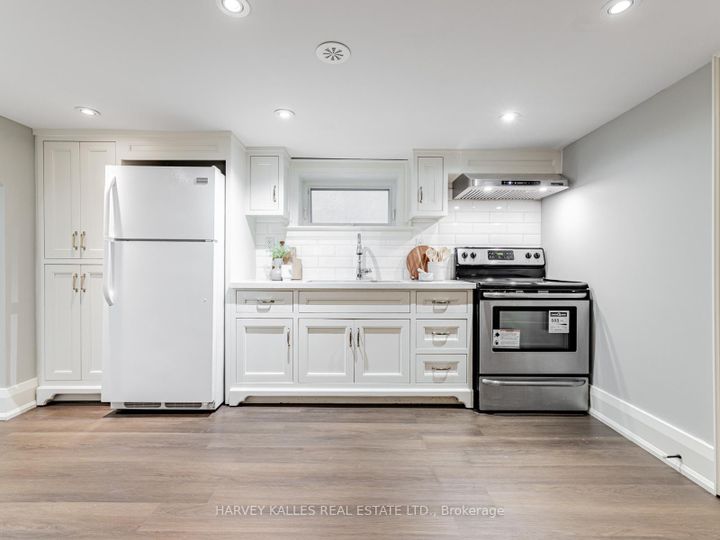 Photo 23 at 566 Oriole Parkway, Eglinton, Toronto