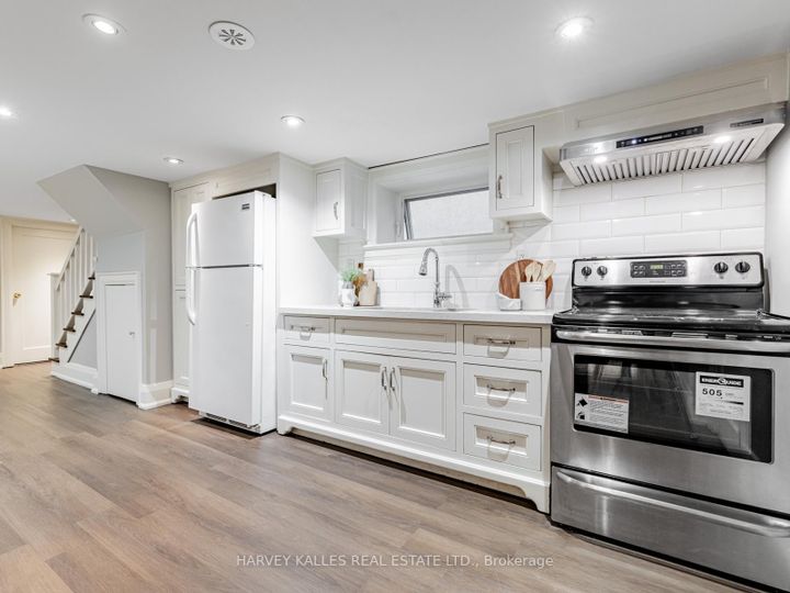 Photo 24 at 566 Oriole Parkway, Eglinton, Toronto