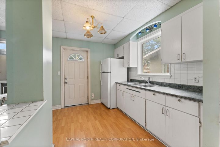 Photo 8 at 100 Livingstone Avenue, Belgravia, Toronto
