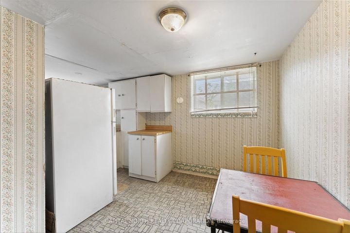 Photo 20 at 100 Livingstone Avenue, Belgravia, Toronto