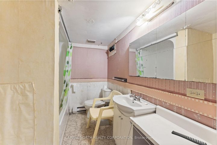 Photo 23 at 100 Livingstone Avenue, Belgravia, Toronto