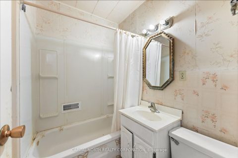 Photo 12 at 100 Livingstone Avenue, Belgravia, Toronto