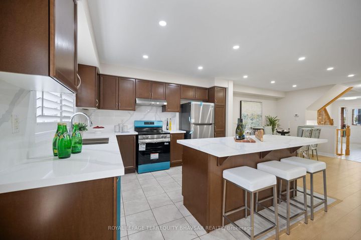 Photo 25 at 98 Quillberry Close, Northwest Brampton, Brampton
