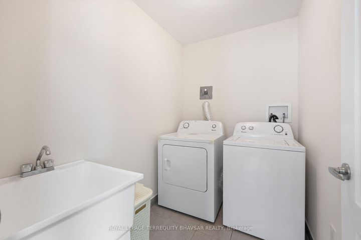 Photo 45 at 98 Quillberry Close, Northwest Brampton, Brampton